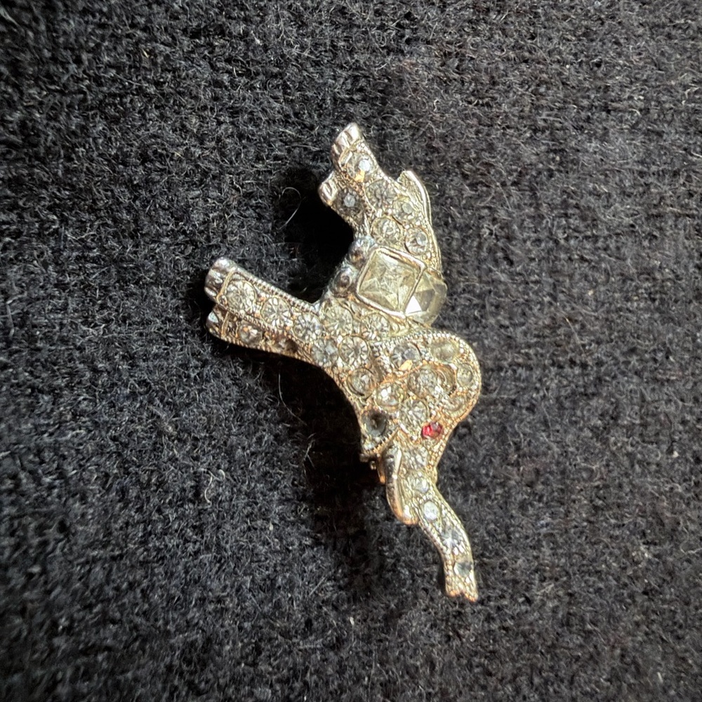 Sparkling Elephant Brooch